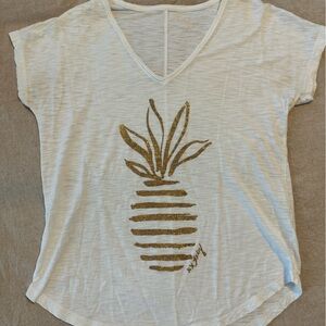 Lilly Pulitzer Colie pineapple graphic T